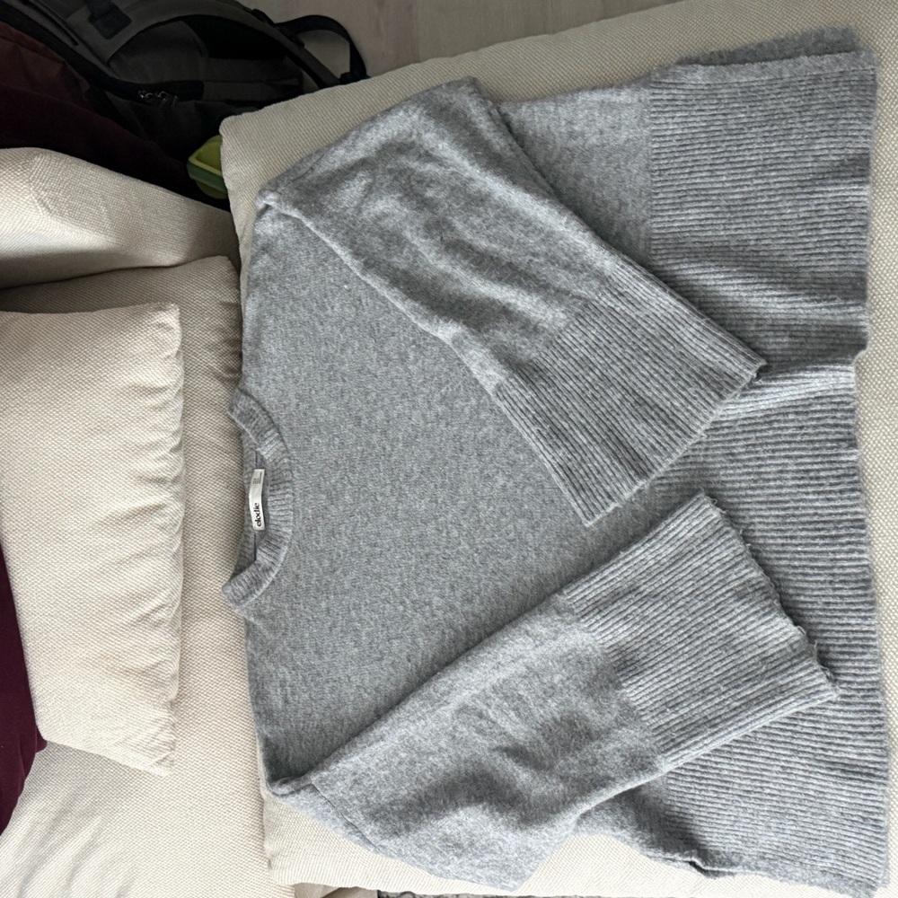 Elodie Light Gray Ribbed Crewneck Sweater